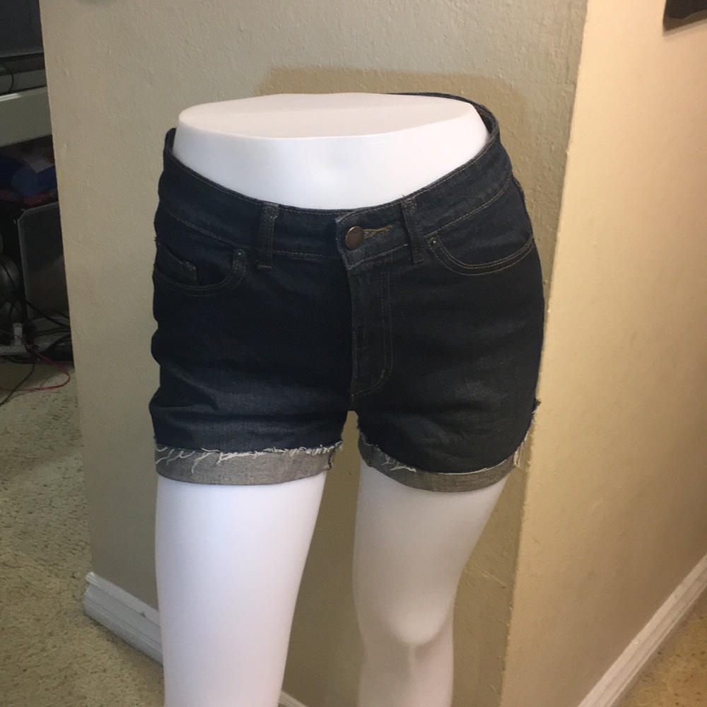 Like new BDG High Waisted jean Shorts - Picture 1 of 8